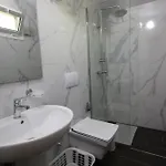 Lugina E Shengjergjit ,bujtinat بيت خشبي تيرانا
