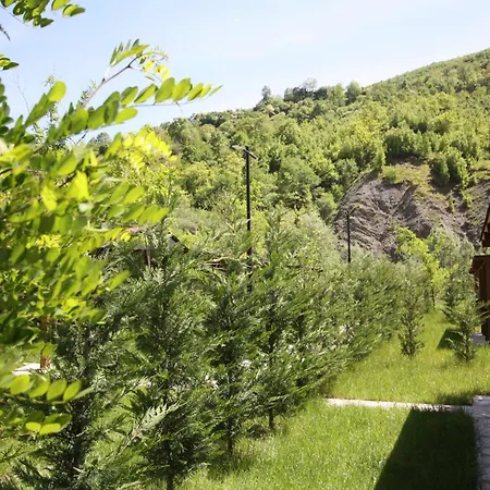 Lugina E Shengjergjit ,bujtinat *