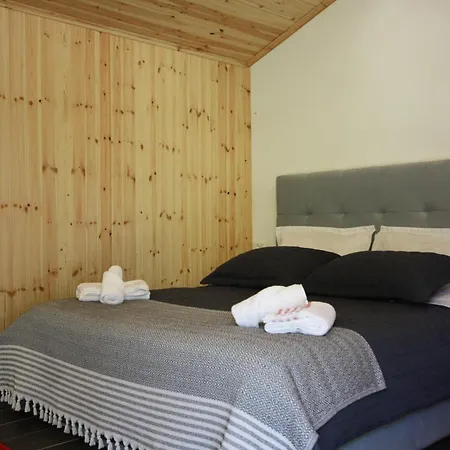 Lugina E Shengjergjit ,bujtinat Lodge Τίρανα