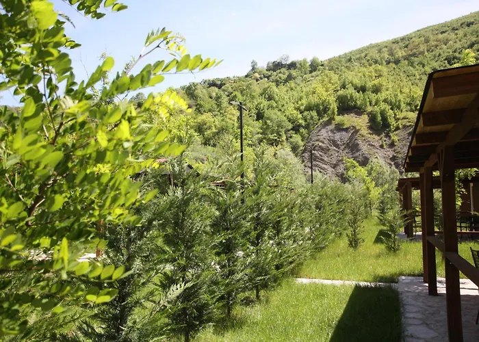 Lugina E Shengjergjit ,bujtinat *