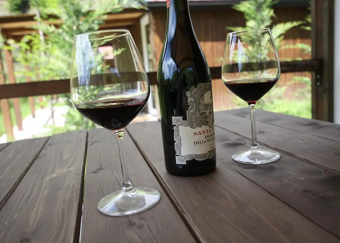 Lugina E Shengjergjit ,bujtinat 롯지