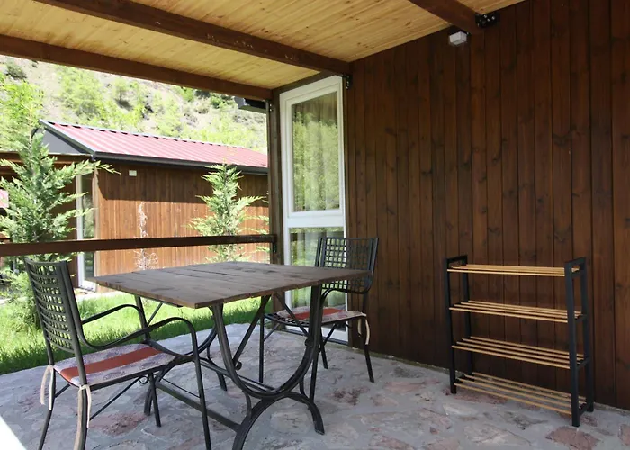 Lugina E Shengjergjit ,bujtinat