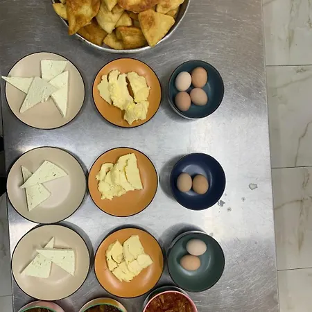 Lugina E Shengjergjit ,bujtinat