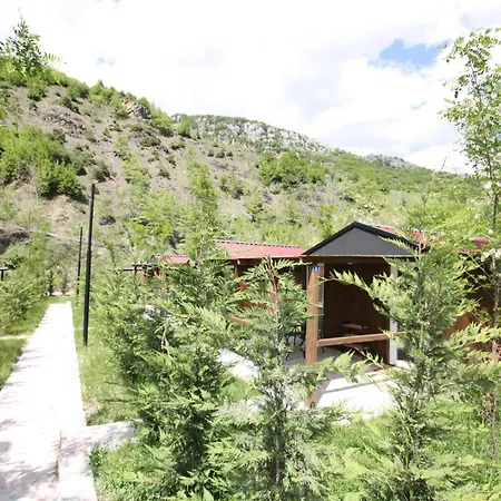 Lugina E Shengjergjit ,bujtinat *