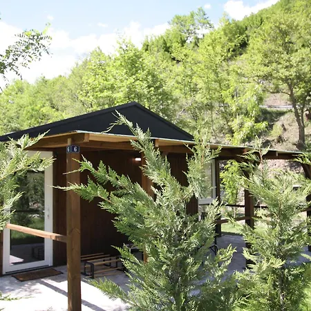 Lodge Lugina E Shengjergjit ,bujtinat