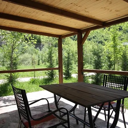 Lodge Lugina E Shengjergjit ,bujtinat Tirana