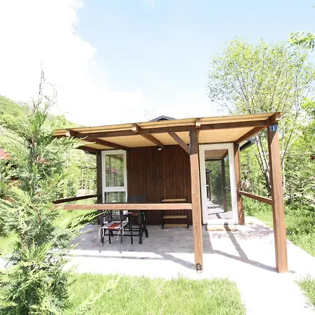 Lugina E Shengjergjit ,bujtinat Lodge *