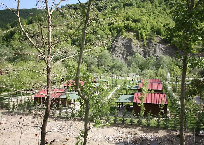 Lugina E Shengjergjit ,bujtinat *